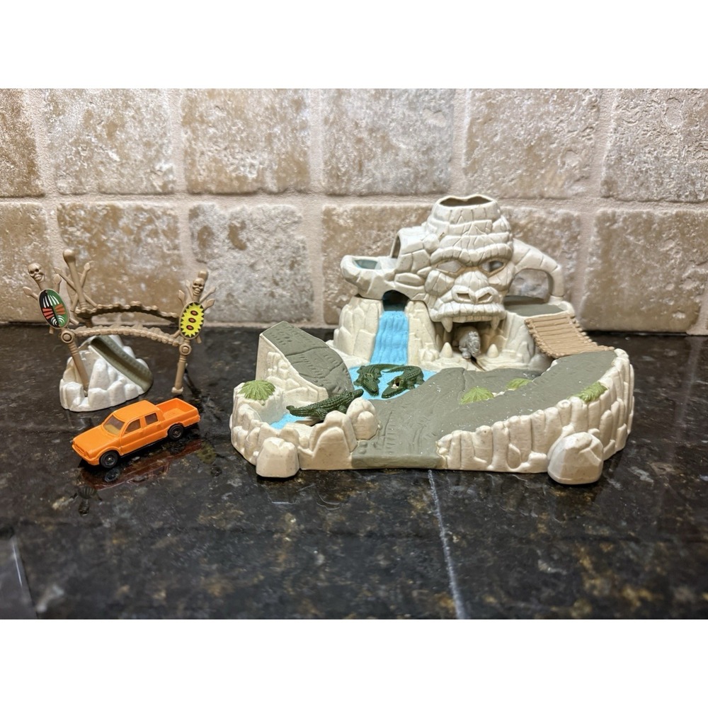 VTG Micro Machines VERY RARE Hiways & Byways Gorilla Mountain Safari Galoob 1998